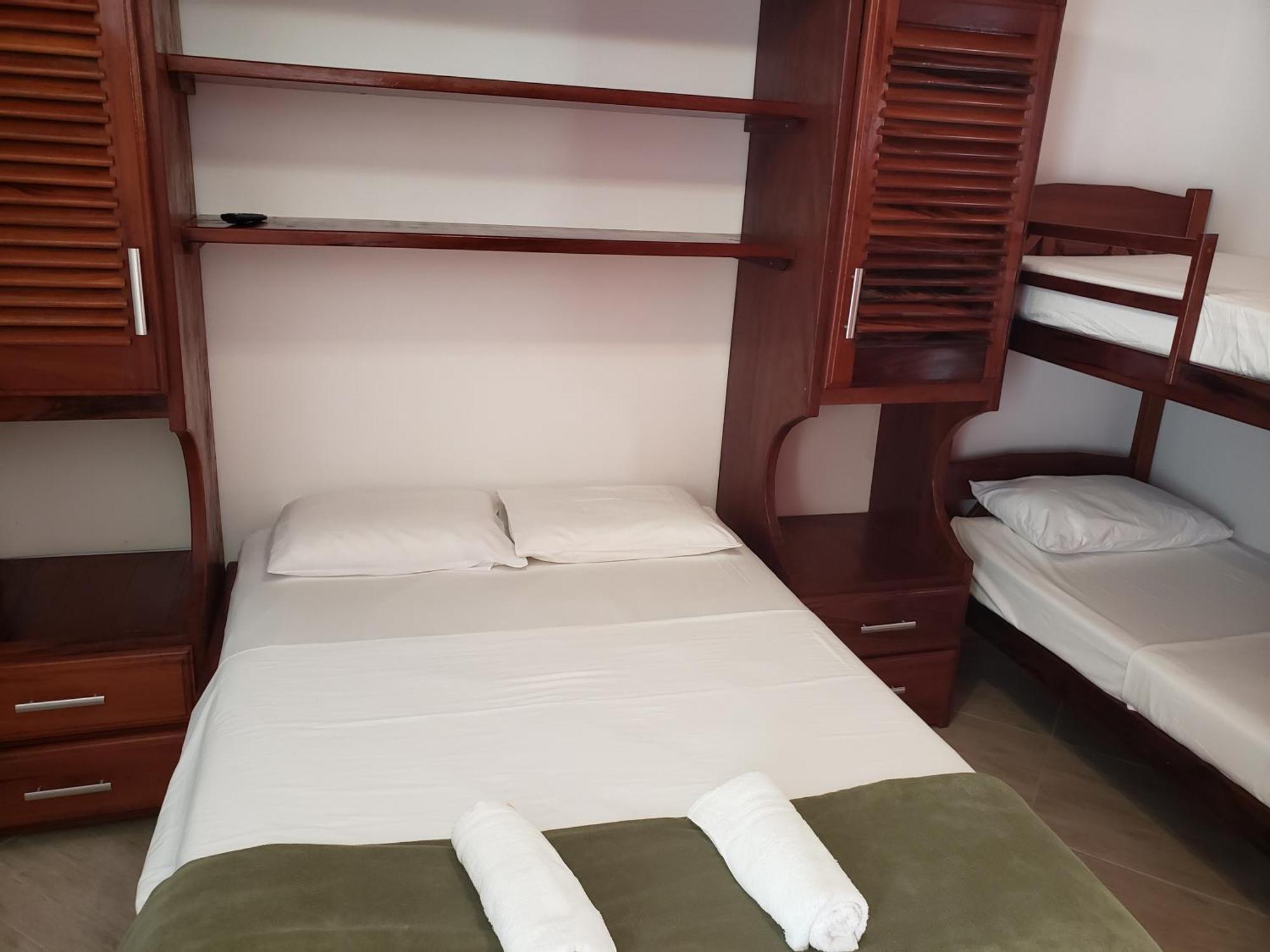 Hospedaria Vitoria Mar Ubatuba Bagian luar foto