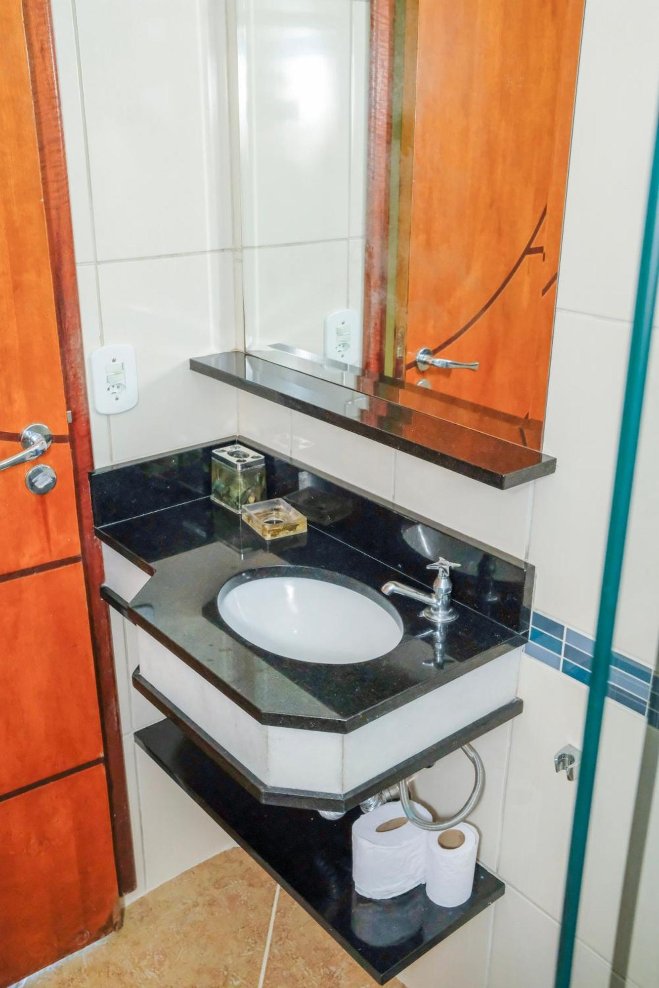 Hospedaria Vitoria Mar Ubatuba Bagian luar foto