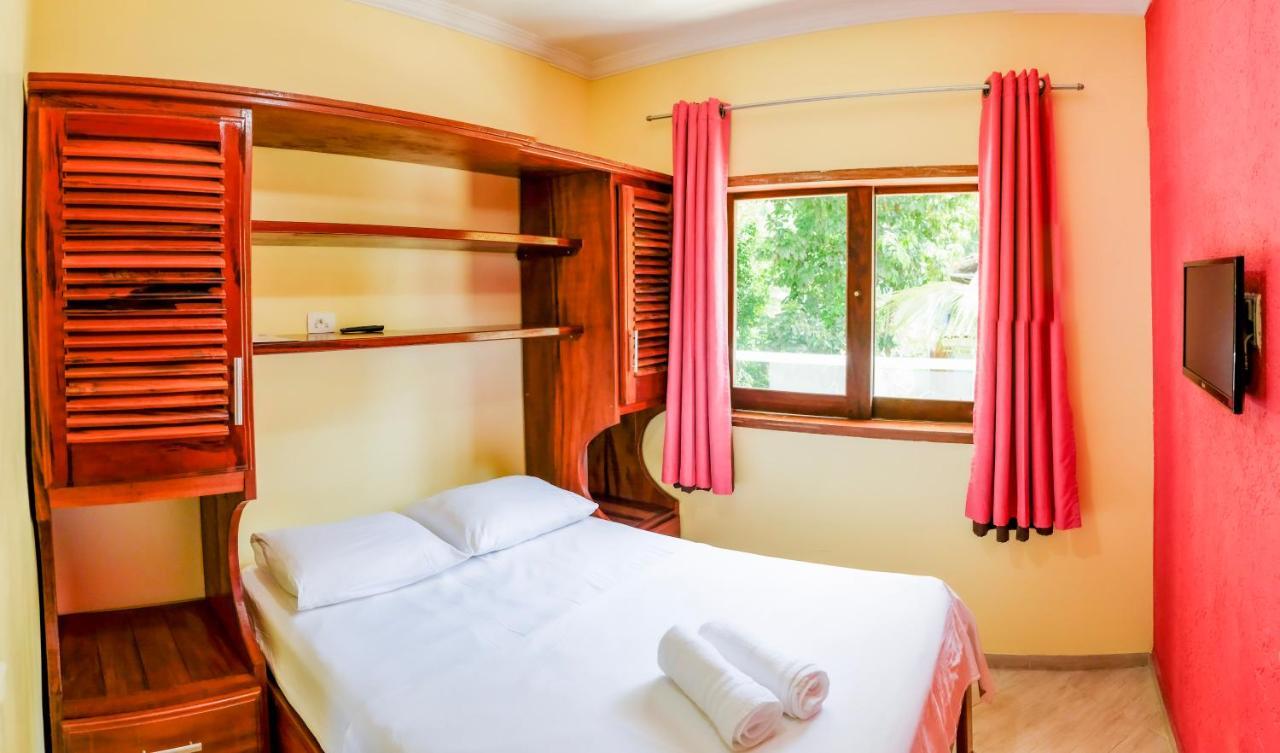 Hospedaria Vitoria Mar Ubatuba Bagian luar foto